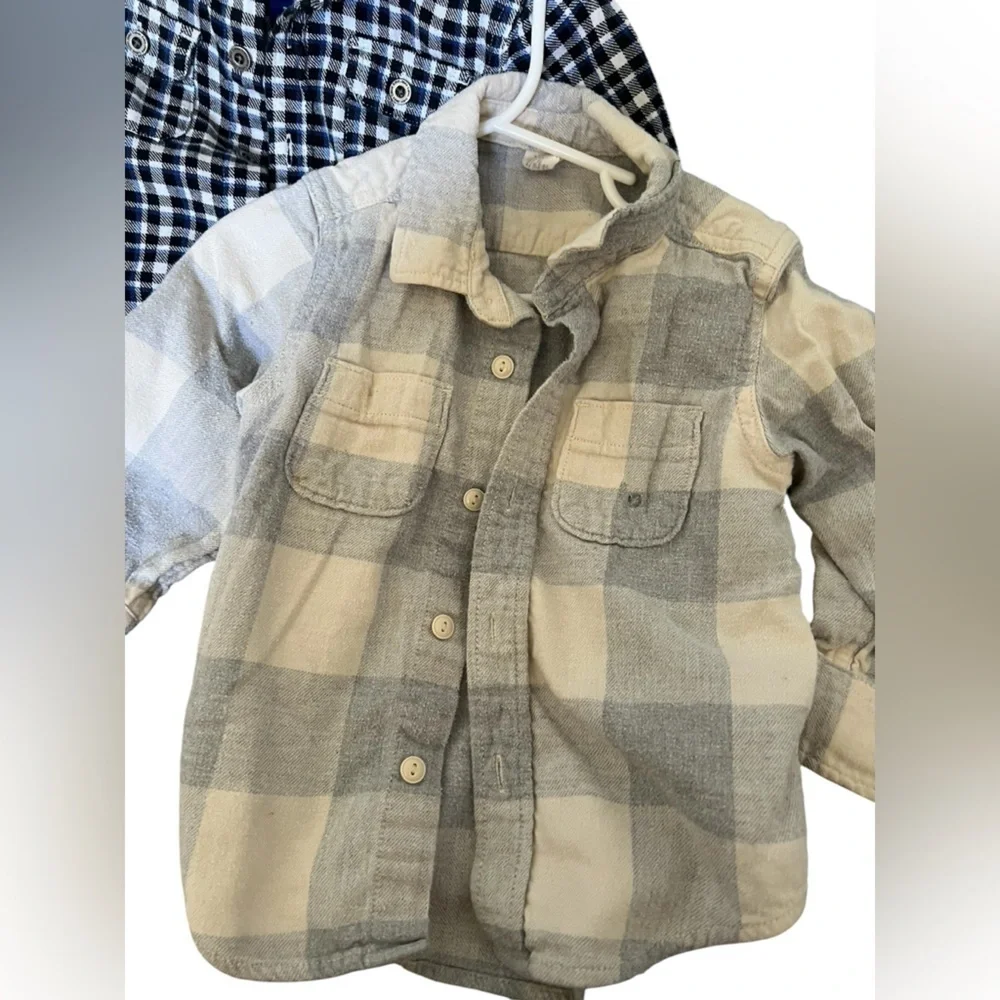 Set of 2 Overalls plaid shorts + long beige & 2 plaid shirts size 12months